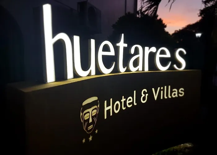 & Huetares Hotel 3*