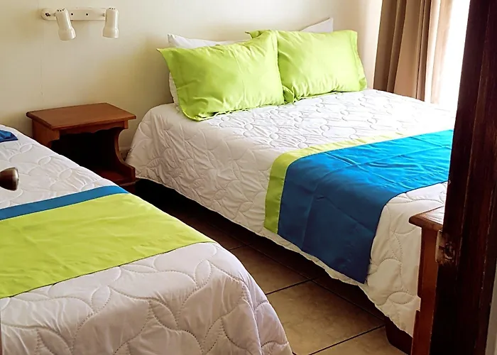 Hotel & Huetares