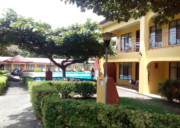 & Huetares Hotel 3*