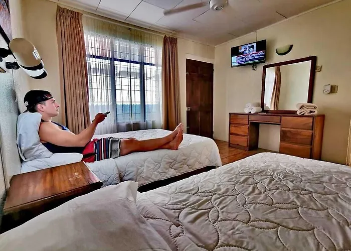 & Huetares Hotel Playa Hermosa (Guanacaste)