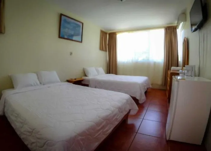 & Huetares Hotel 3*