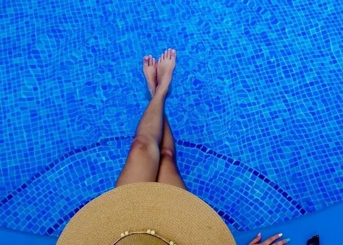 Hotel & Huetares 3*