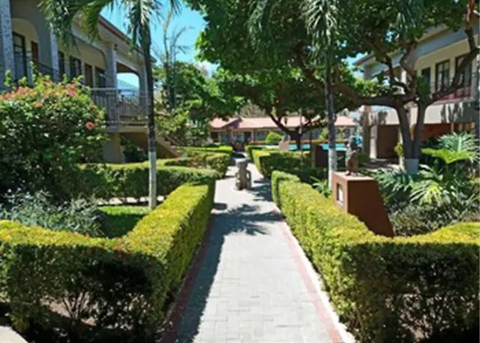 Hotel & Huetares 3*