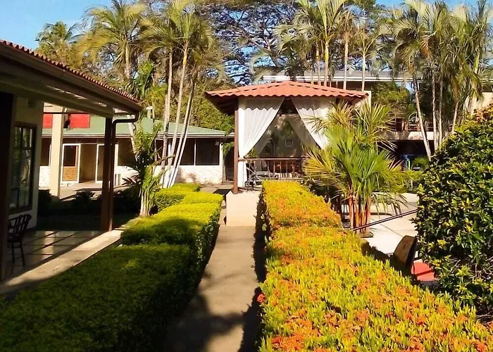 & Huetares Hotel 3*
