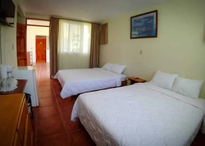 & Huetares Hotel
