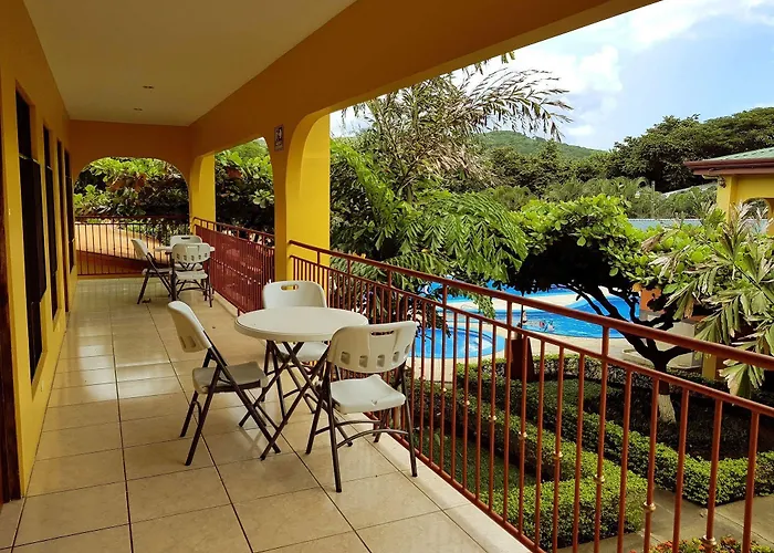 & Huetares Hotel Playa Hermosa (Guanacaste)
