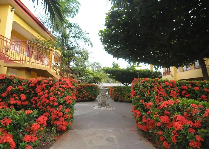 & Huetares Hotel 3*