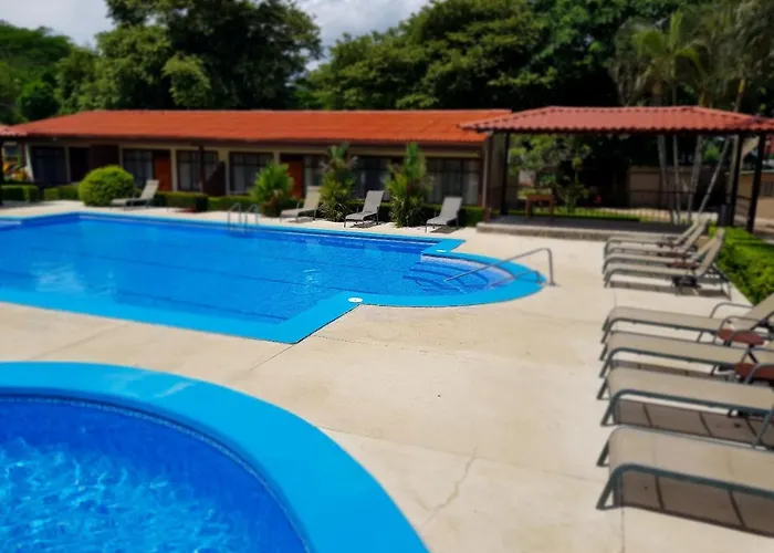 Hotel & Huetares Playa Hermosa (Guanacaste)