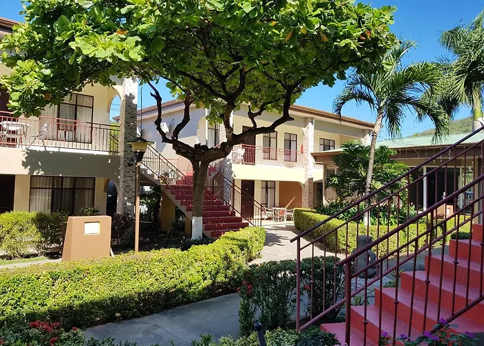 & Huetares Hotel