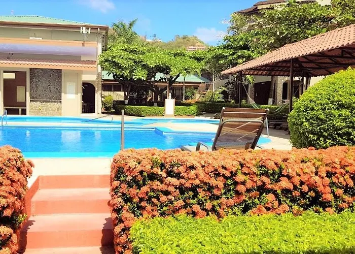 Hotel & Huetares 3*